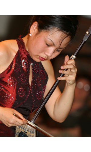 Yan Li - Erhu 